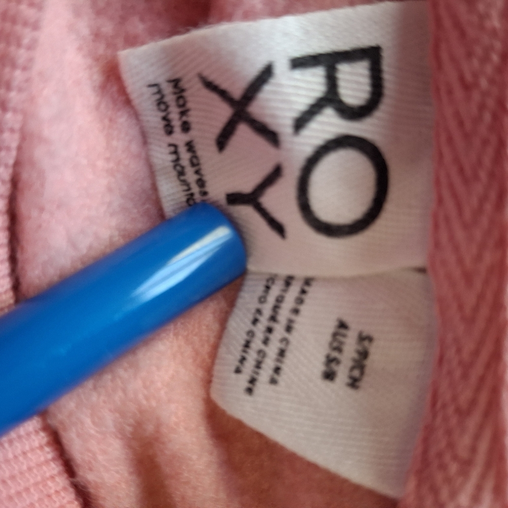 NWOT Roxy Long sleeve Top - Picture 3 of 3